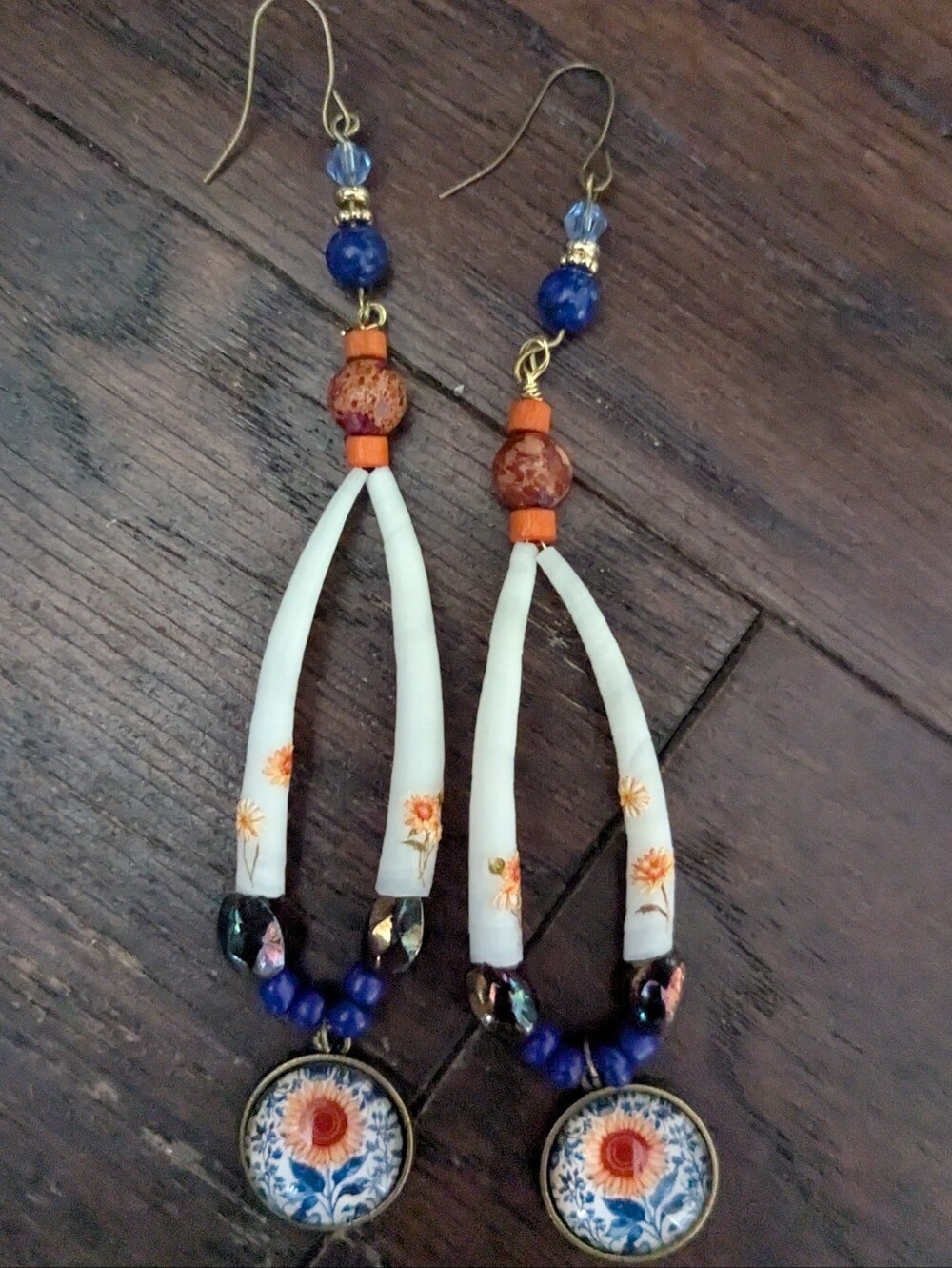 Handcrafted White and Blue Floral Sunflower 🌻 Dentalium Shell Earrings